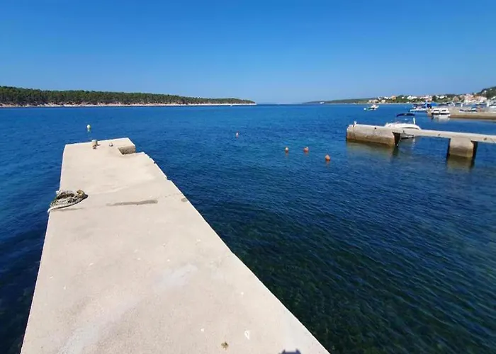 On With Waterfront Views 아파트 수페타르스카 드라가