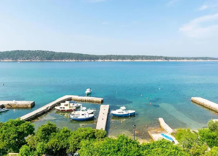 아파트 On With Waterfront Views