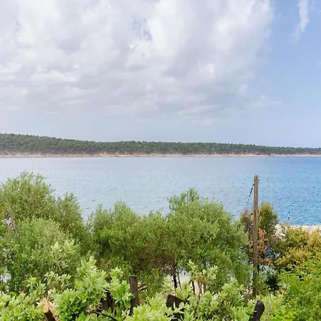 شقة On With Waterfront Views